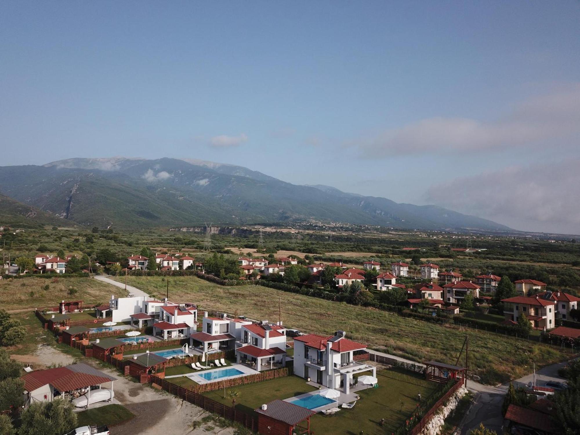 Olympus Paradise 5 Holiday home Skotina